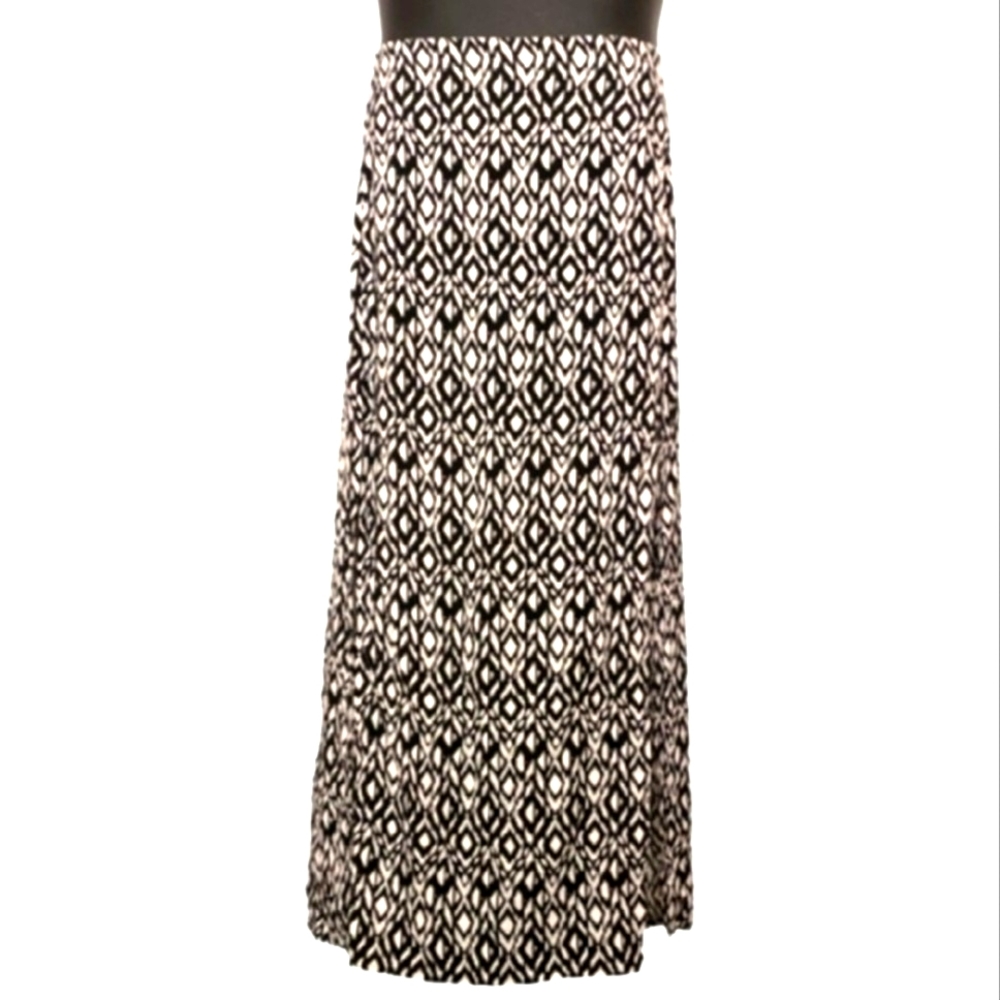 New Black and White Aztec Maxi Skirt w/ FREE Black Top Plus Size 3xl